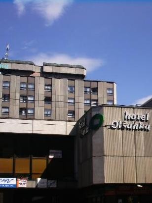 fasad-olshanka Список отелей в Праге, бронирование, цены 2018